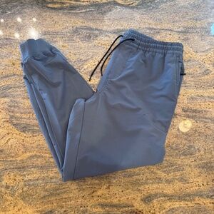 Men’s Gray Pants (Large)